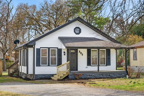 225 Morrison St, Gallatin, TN, 37066-3307 | Card Image