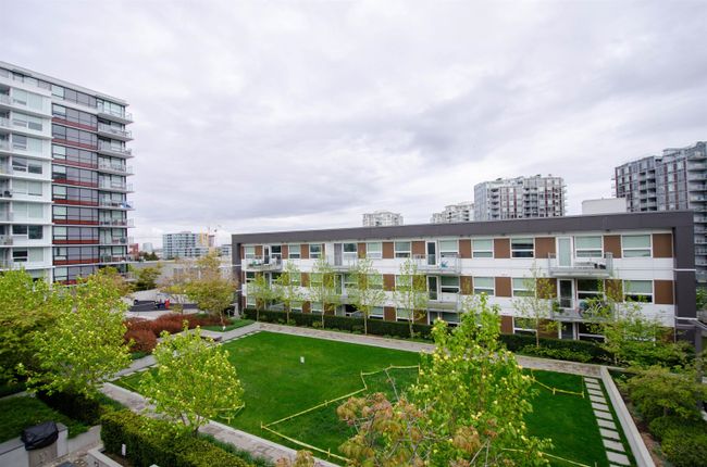 1303 - 5508 Hollybridge Way, Condo with 2 bedrooms, 2 bathrooms and 1 parking in Richmond BC | Image 39