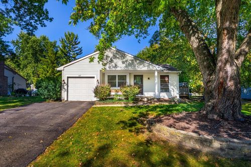 417 Travelaire Ave, Naperville, IL, 60565-2201 | Card Image