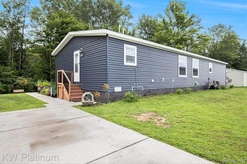 6154 Birch Creek Ct, Kimball, MI, 48074-1362 | Card Image