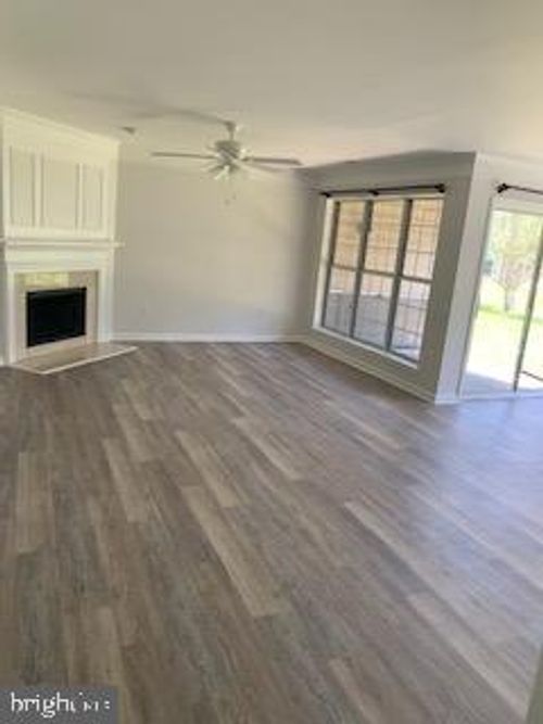 apt-101-8119 Bayonet Way, MANASSAS, VA, 20109-7807 | Card Image