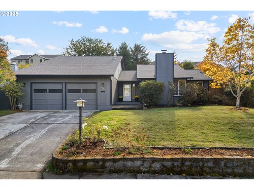 8405 Sw Lori Way, Aloha, OR, 97007-6912 | Card Image