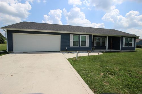 1704 Dallas St, Auburn, IN, 46706-3452 | Card Image