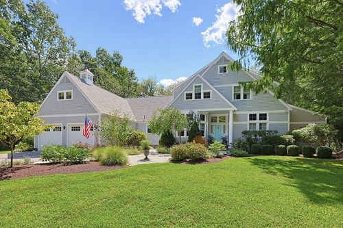35 Tucker Ln, Dartmouth, MA, 02747-3595 | Card Image