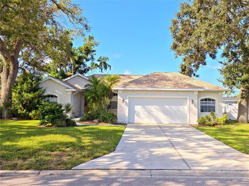 395 Dorchester Dr, VENICE, FL, 34293-7204 | Card Image