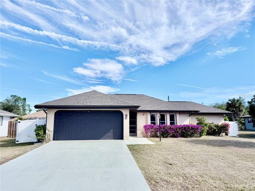 520 Fletcher St, PORT CHARLOTTE, FL, 33954-3830 | Card Image