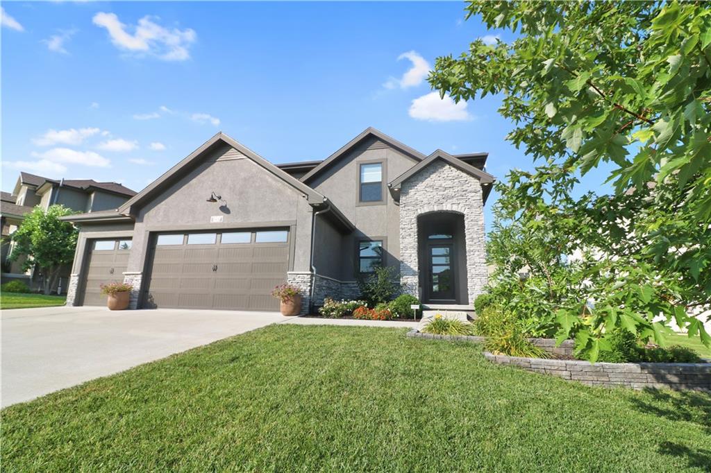 Hillmann Ln, Warrensburg, MO 64093