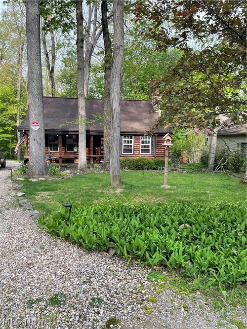410 Apple Hill Dr N, Howard, OH, 43028-9439 | Card Image