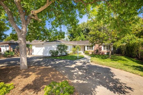 510 Valencia Dr, Los Altos, CA, 94022-1761 | Card Image