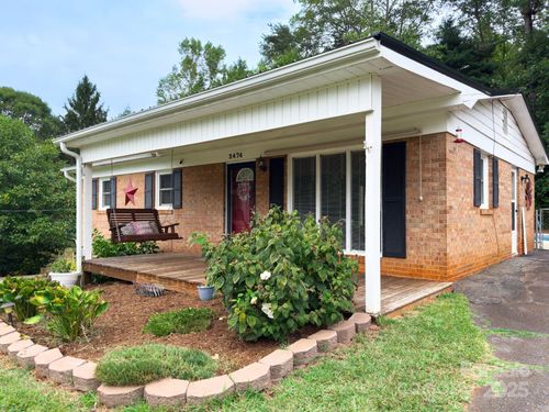 2474 Greenway St, Lenoir, NC, 28645-7322 | Card Image