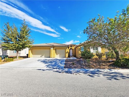 3829 N Mayfield Ranch Rd, Pahrump, NV, 89060-2670 | Card Image