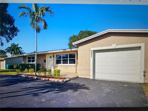 5231 Sw 89th Ave, Cooper City, FL, 33328-5142 | Card Image