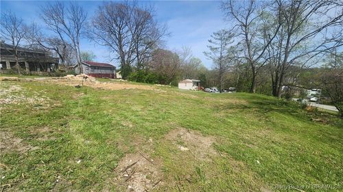 222 W Thornton St, Paoli, IN, 47454-1460 | Card Image
