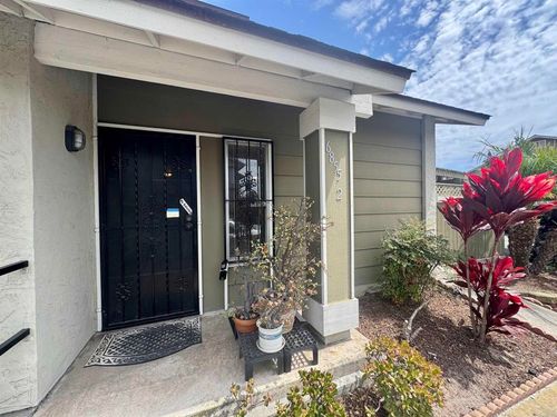 2-6855 Bear River Row, San Diego, CA, 92139 | Card Image