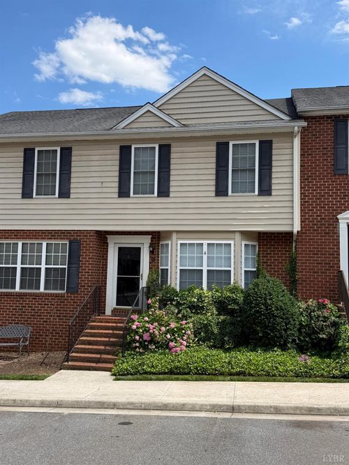 207-110 Aaron Pl, Lynchburg, VA, 24502-2481 | Card Image