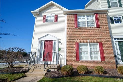 437 Abbey St, South Bend, IN, 46637-3378 | Card Image