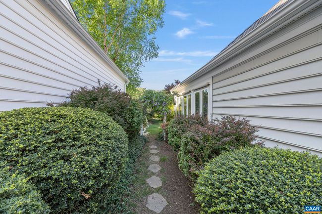1165 Courtyard Dr, House other with 3 bedrooms, 2 bathrooms and null parking in CHARLOTTESVILLE VA | Image 35