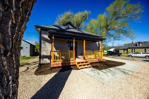 a-b-c-654 N Gould St, Sheridan, WY, 82801-3627 | Card Image