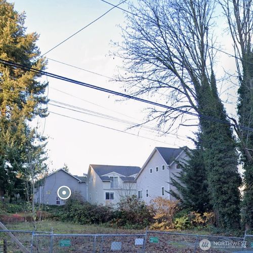 1724 N 107th Street, Seattle, WA, 98117 | Card Image