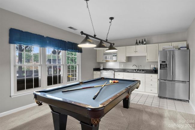Basement kitchen | Image 28