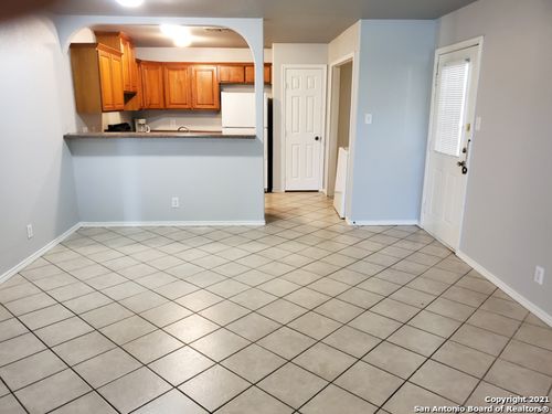 1431 Rivas St, San Antonio, TX, 78207-1352 | Card Image