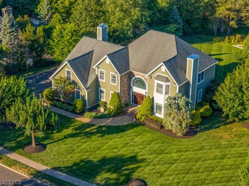 20 Linvale Ln, Bridgewater, NJ, 08807-2317 | Card Image