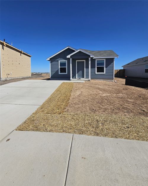 2304 Blizzard Dr, Lockhart, TX, 78644-5323 | Card Image