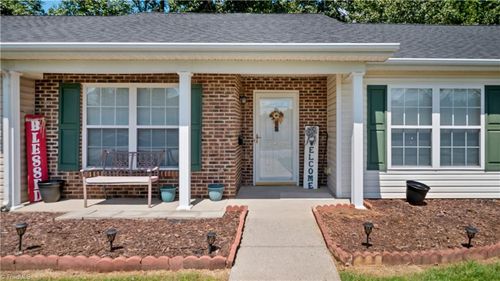 603 Chesapeake Ln, Archdale, NC, 27263-2456 | Card Image