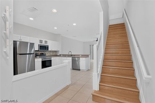15995 Caldera Ln, NAPLES, FL, 34110-2830 | Card Image