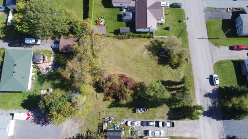 141-142 Algonquin Dr, Haileybury, ON, P0J1K0 | Card Image