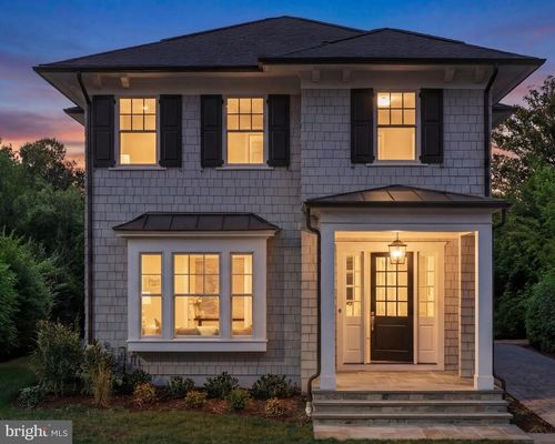 632 N Kenmore St, ARLINGTON, VA, 22201-2221 | Card Image