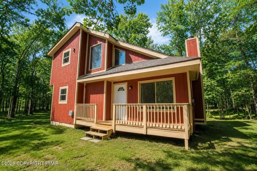 9640 Stony Hollow Dr, Tobyhanna, PA, 18466-3862 | Card Image