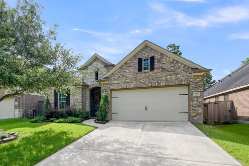 127 Forest Heights Ln, Montgomery, TX, 77316-2807 | Card Image