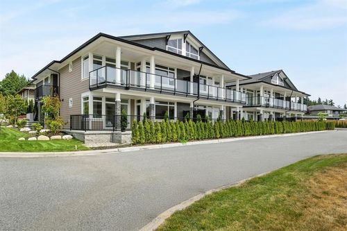 4-5522 Mccourt Rd, Sechelt, BC, V7Z1H5 | Card Image
