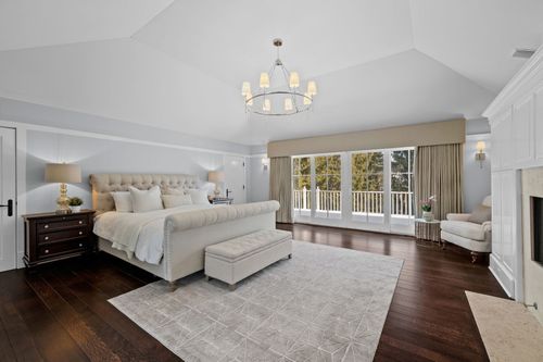 1070 Fisher Ln, Winnetka, IL, 60093-1513 | Card Image