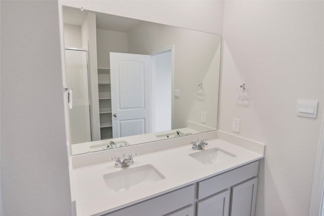 361 Sandringham Loop, House other with 4 bedrooms, 3 bathrooms and 2 parking in Uhland TX | Image 21