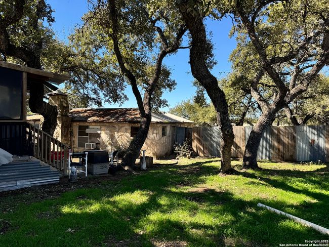 507 W Clark St, House other with 2 bedrooms, 1 bathrooms and null parking in Canyon Lake TX | Image 13