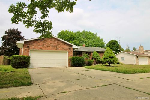 403 N Wickshire Ln, Durand, MI, 48429-1427 | Card Image