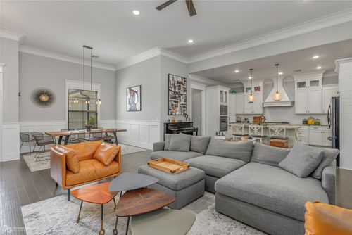 354 Newburn Ln, Shreveport, LA, 71106-7789 | Card Image