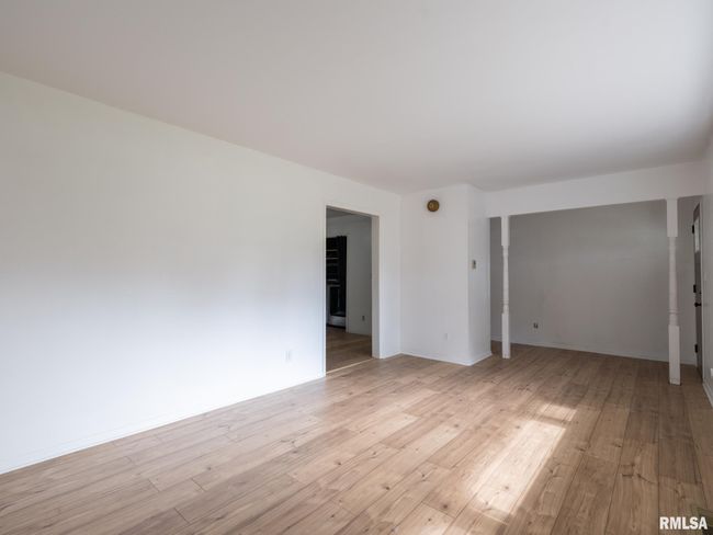 106 N 5 Th St, House other with 3 bedrooms, 2 bathrooms and null parking in Dunlap IL | Image 9
