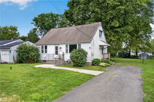 212 Lawrence Avenue, Clay, NY, 13212 | Card Image