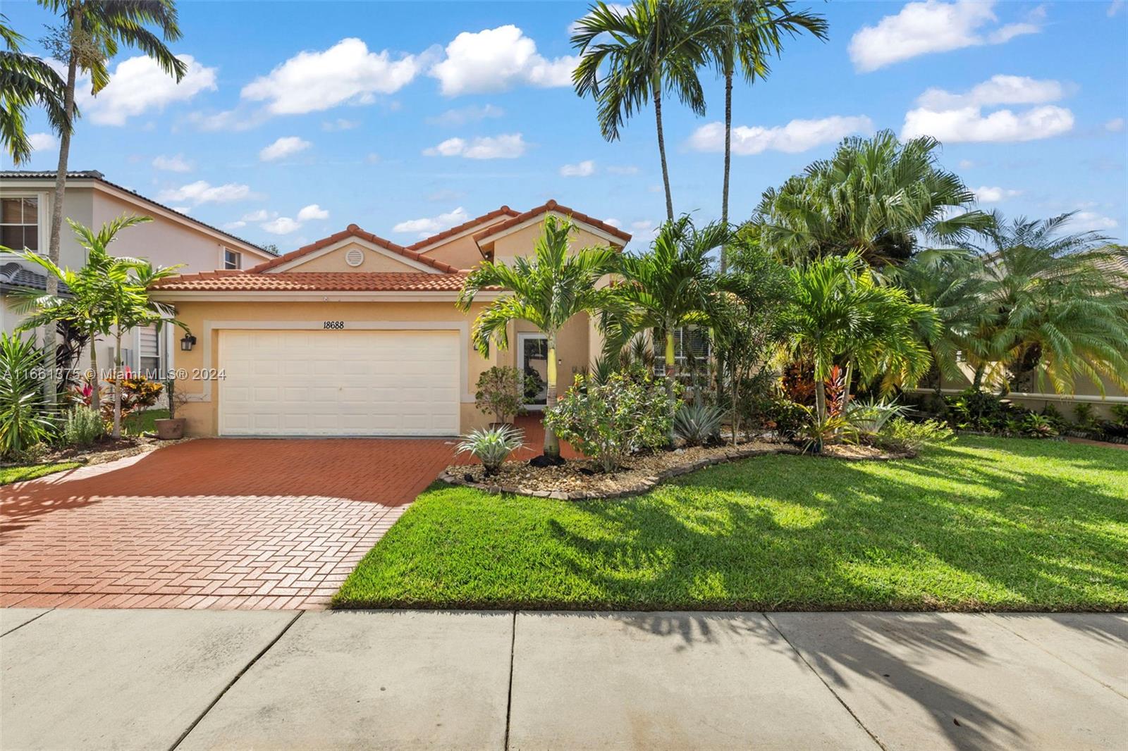 16th St, Pembroke Pines, FL 33029