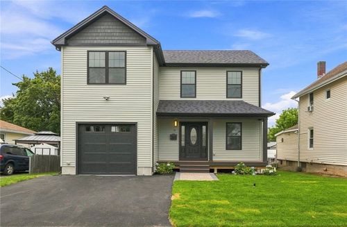 50 Planet Ave, Riverside, RI, 02915-2172 | Card Image