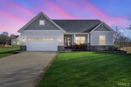 5602 Coneflower Ct, Wood River, IL, 62095-2916 | Card Image