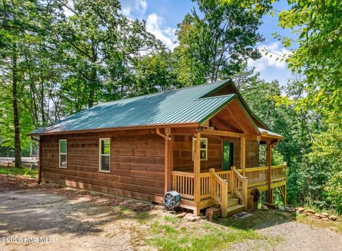 110 Blueberry Hl, Murphy, NC, 28906-9019 | Card Image