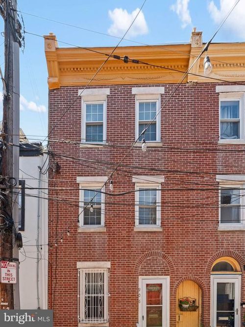 906 S Fairhill St, PHILADELPHIA, PA, 19147-4016 | Card Image