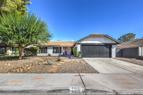 3425 Irv Marcus Dr, Las Vegas, NV, 89108-5005 | Card Image