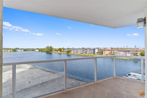 apt-406e-1351 Ne Miami Gardens Dr, Miami, FL, 33179-4745 | Card Image