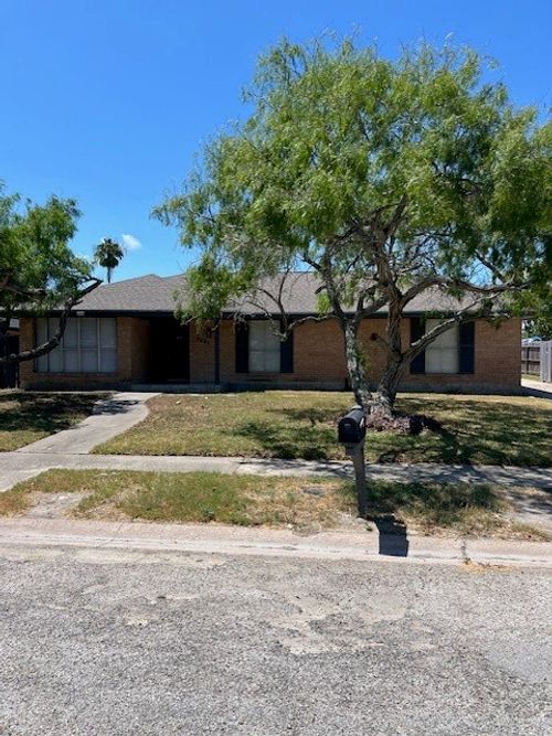 1021 Southbay Dr, Corpus Christi, TX, 78412-5314 | Card Image