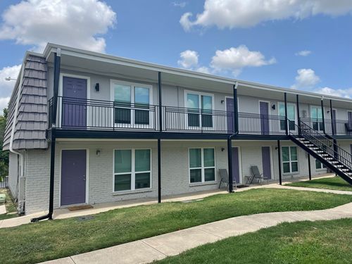 3-2200 W Lowden St, Fort Worth, TX, 76110-2809 | Card Image